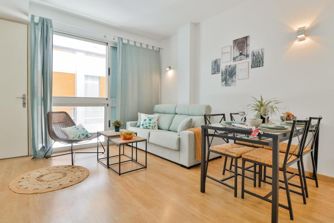 C47 - Cosy Aapartment With Parking Apartment